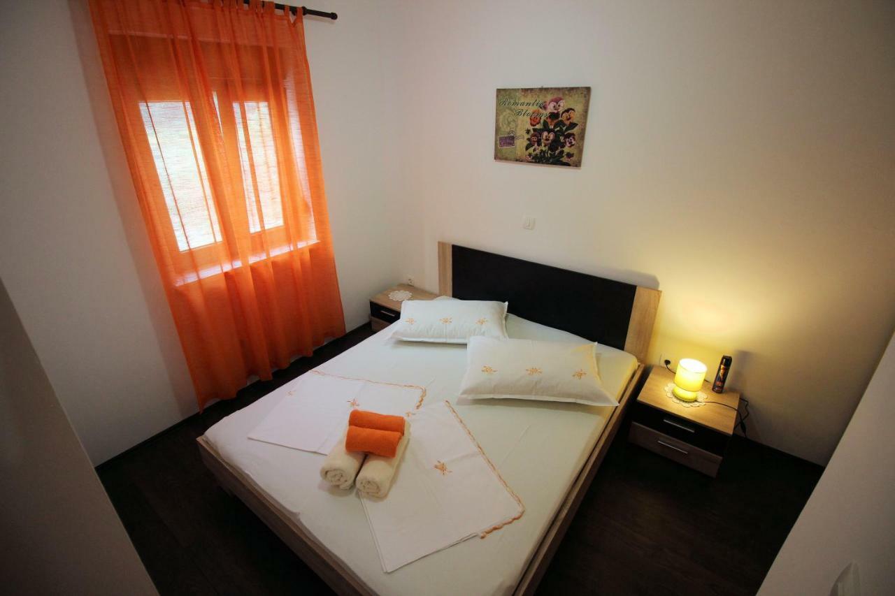 Apartmani Irena 노비비노돌스키 외부 사진